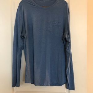 Men’s lululemon long sleeve shirt